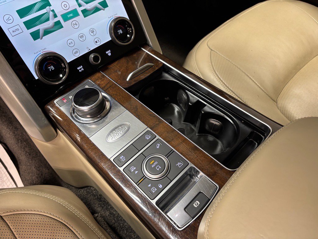 Used 2022 Land Rover Range Rover Westminster Edition image 13