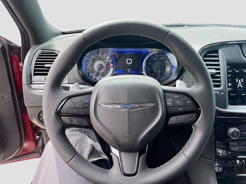 Used 2023 Chrysler 300 S RWD image 11