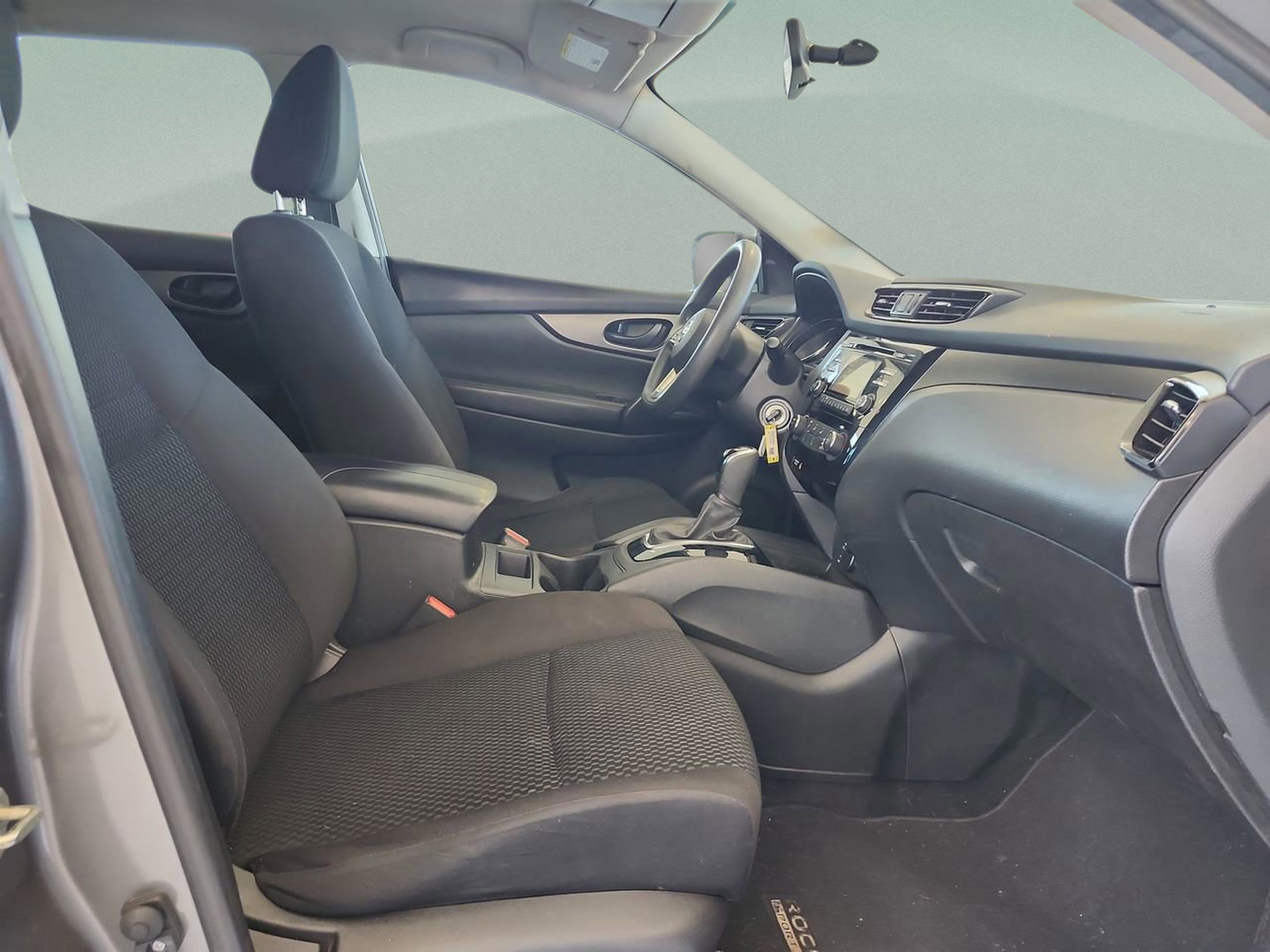 Used 2018 Nissan Rogue Sport S w/ S Appearance Package FWD image 19