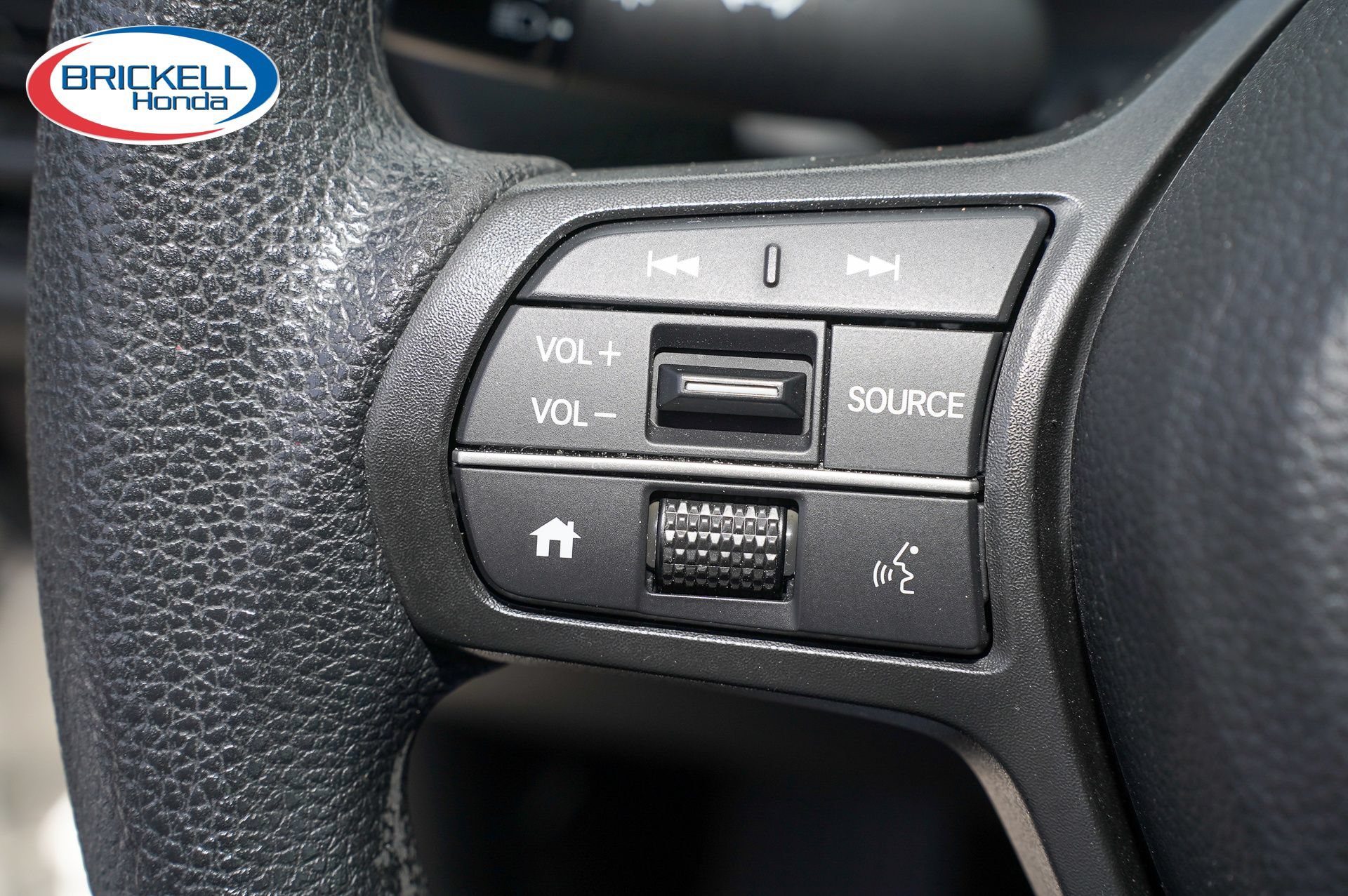 Certified 2023 Honda HR-V LX image 32