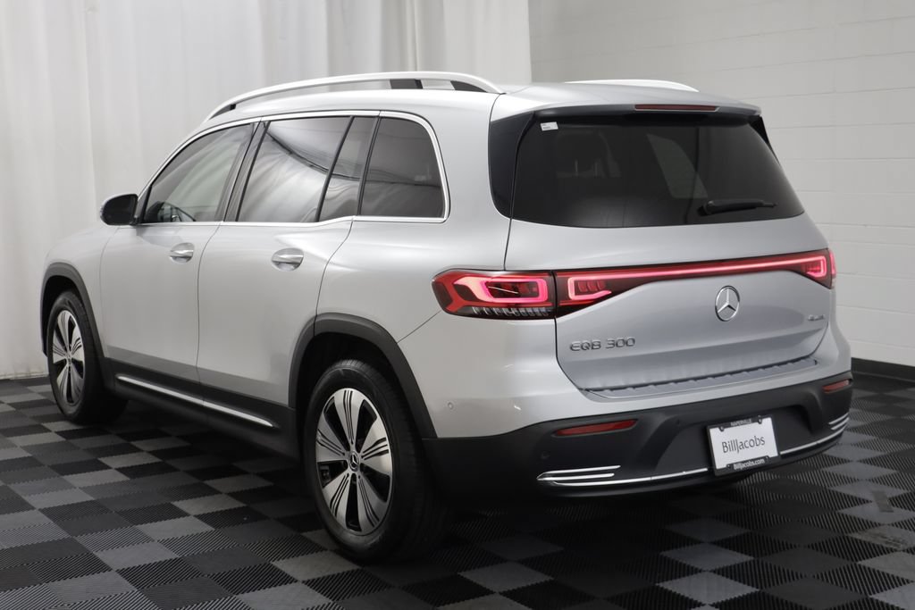 Used 2023 Mercedes-Benz EQB 300 4MATIC w/ Pinnacle Package image 16