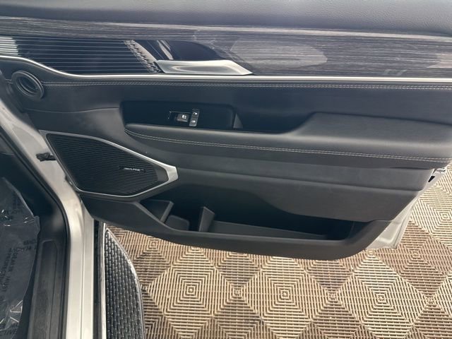 Used 2022 Jeep Wagoneer Series III w/ Convenience Group I image 22