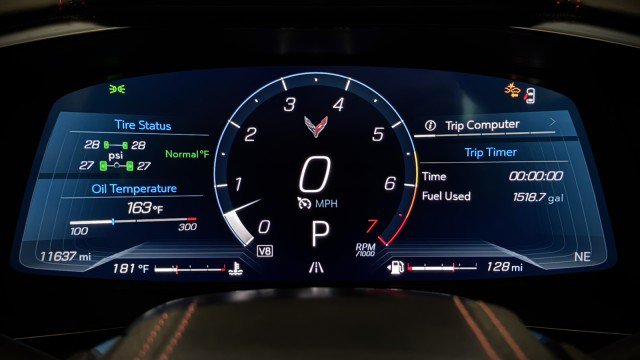 Used 2024 Chevrolet Corvette Stingray Premium Cpe w/ Z51 Performance Package RWD image 12