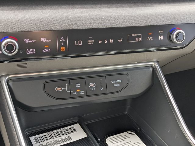 New 2026 Kia Carnival EX FWD image 24
