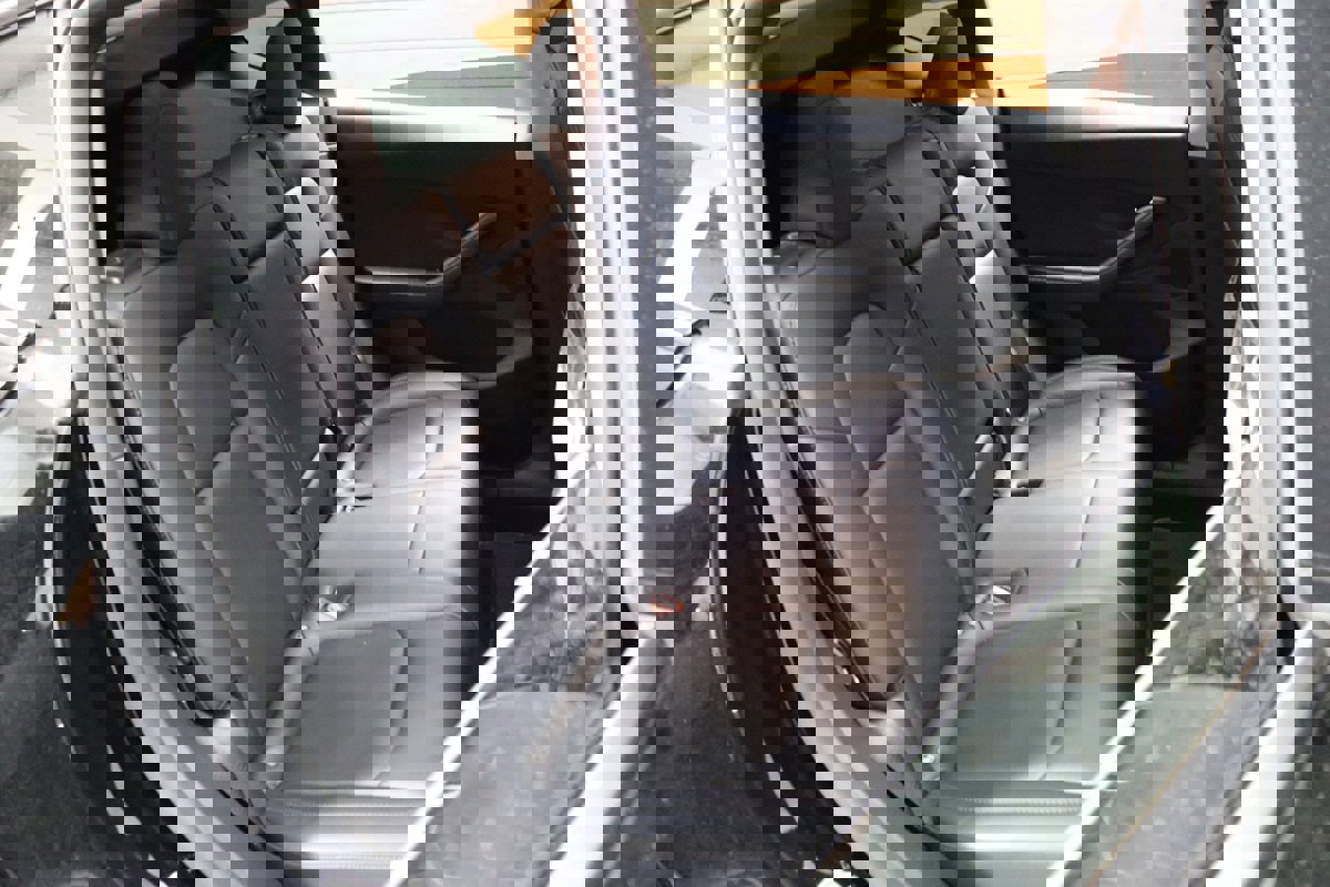 Used 2023 Tesla Model Y Long Range image 33