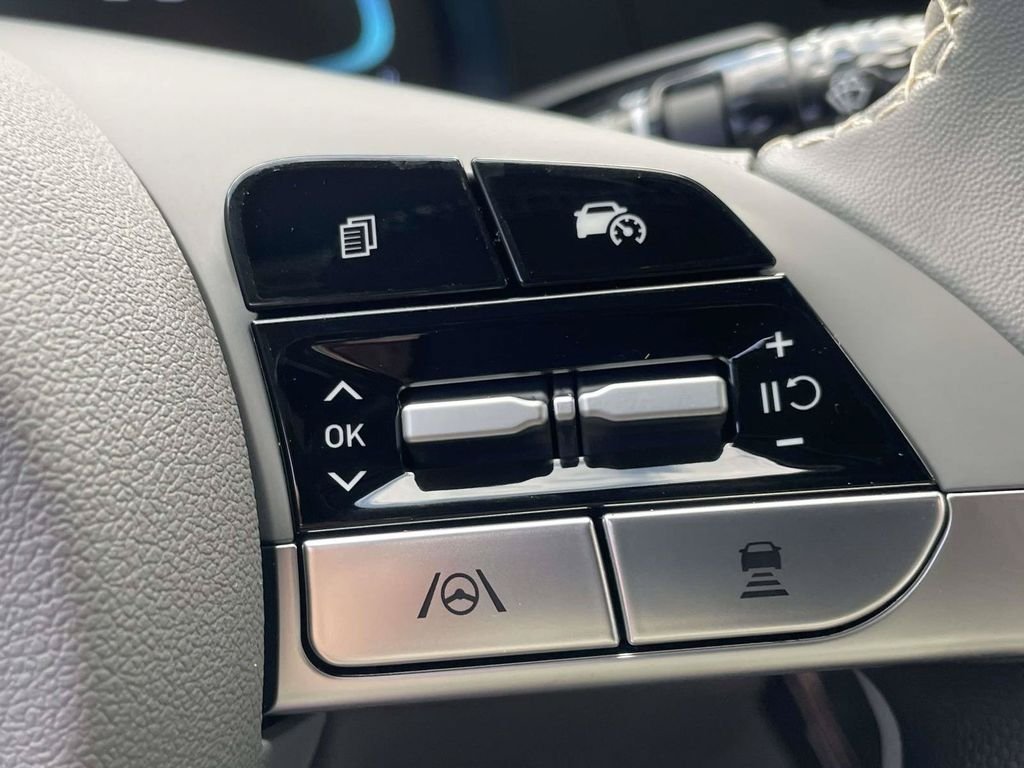 New 2026 Hyundai Elantra SEL Sport Premium FWD image 22