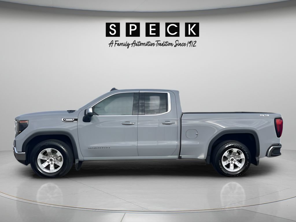 Used 2025 GMC Sierra 1500 SLE w/ Preferred Package AWD/4WD image 2
