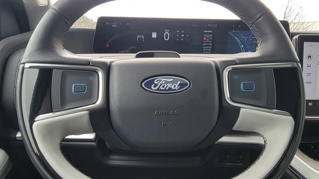 Used 2025 Ford Expedition Max Platinum image 28