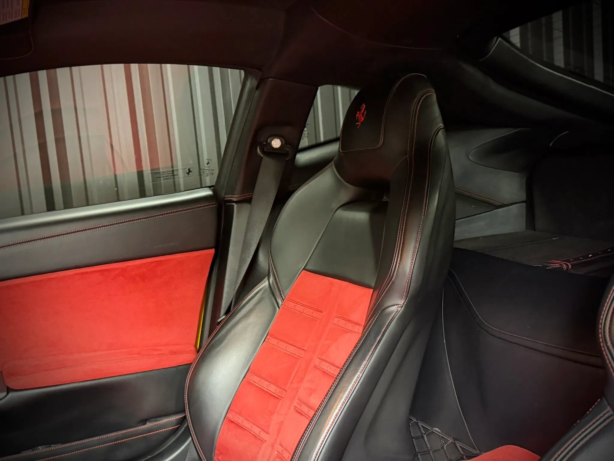 Used 2015 Ferrari F12 Berlinetta RWD image 32