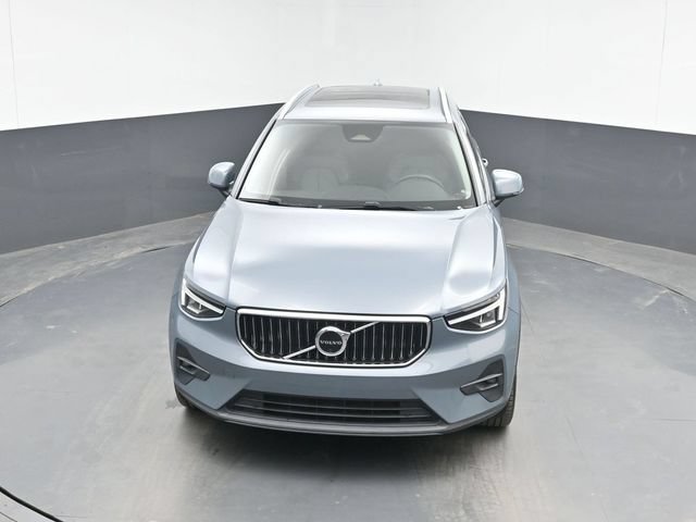 Used 2023 Volvo XC40 B4 Ultimate FWD image 30