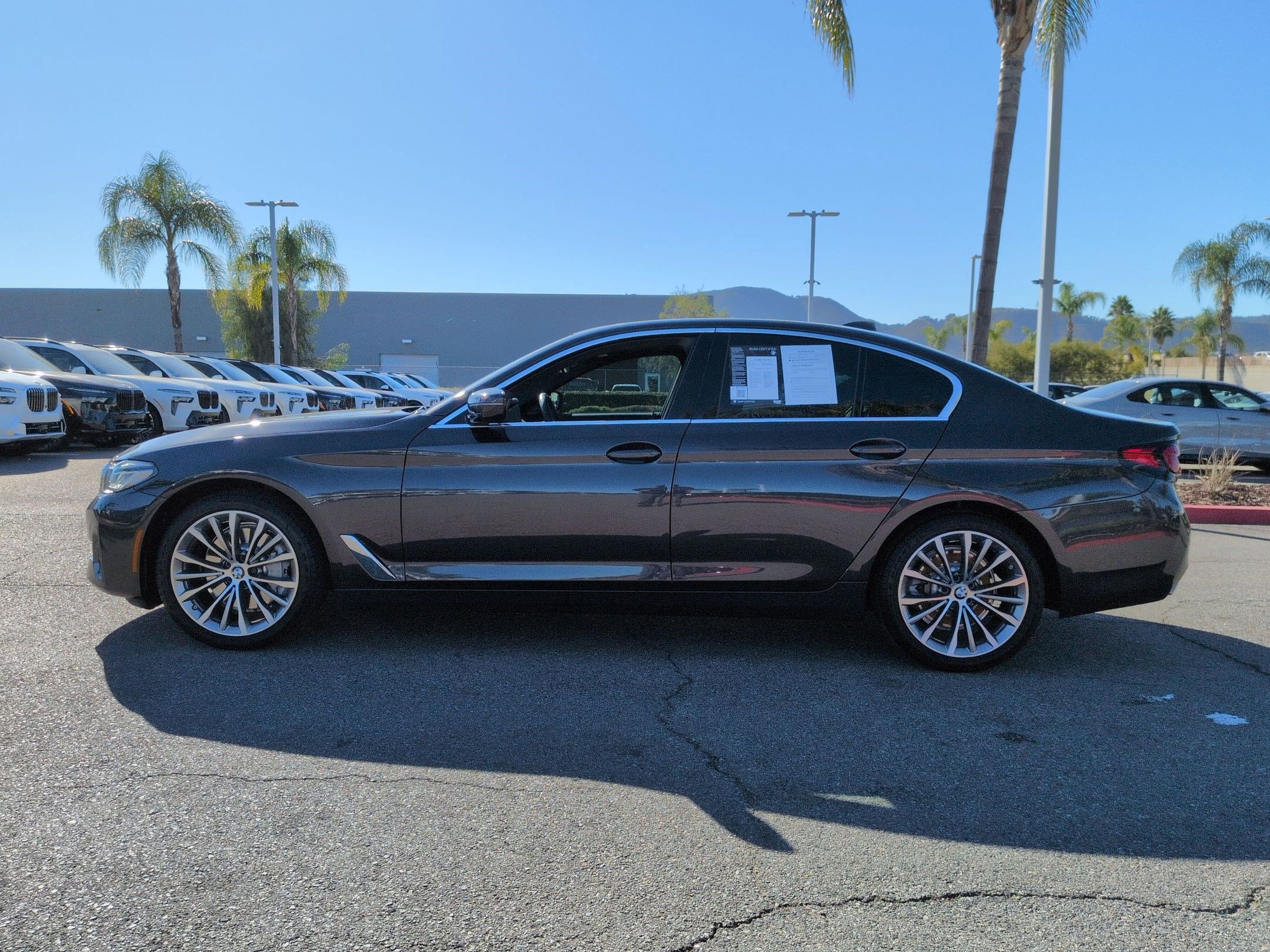 Used 2023 BMW 530i w/ Premium Package image 7