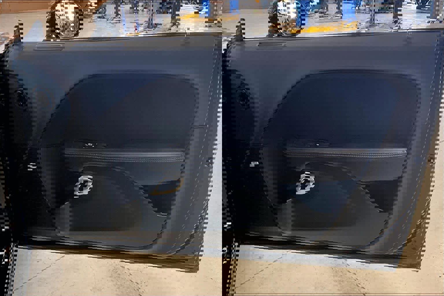 Used 2023 Dodge Challenger R/T w/ Blacktop Package image 21