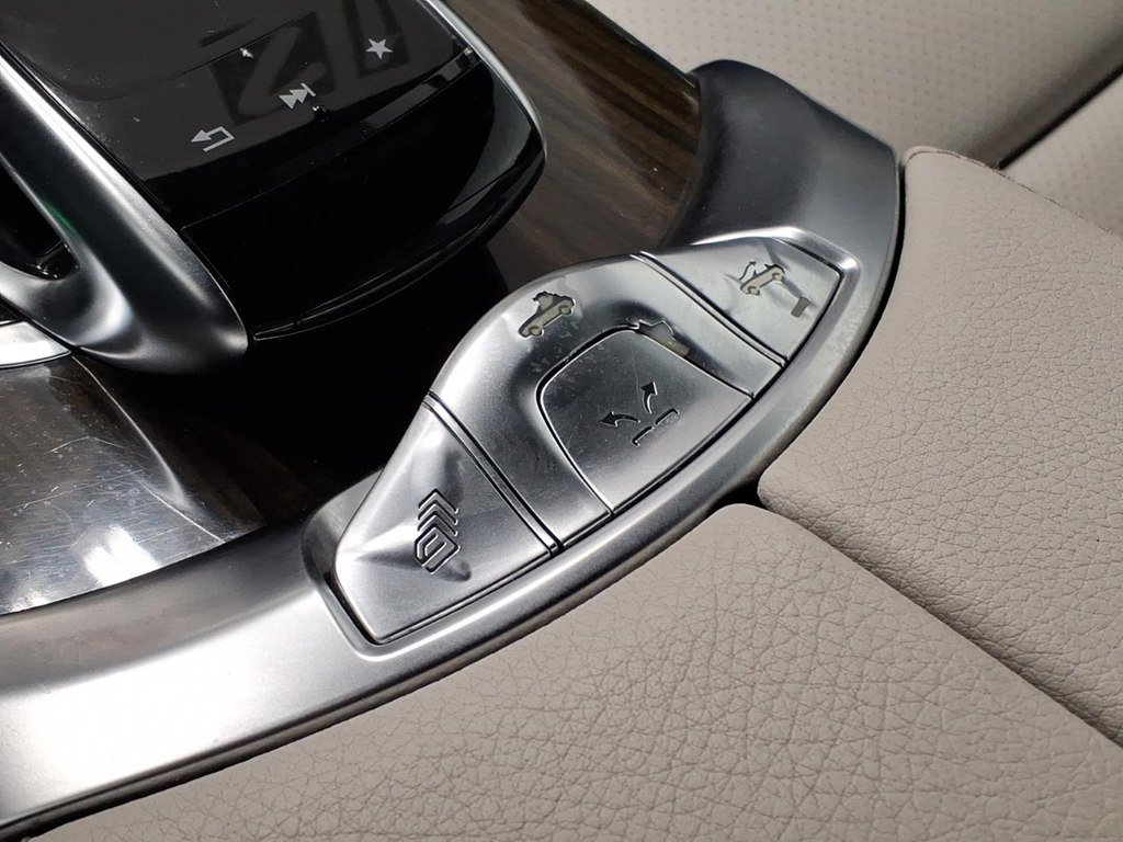 Used 2017 Mercedes-Benz C 300 4MATIC Cabriolet image 16