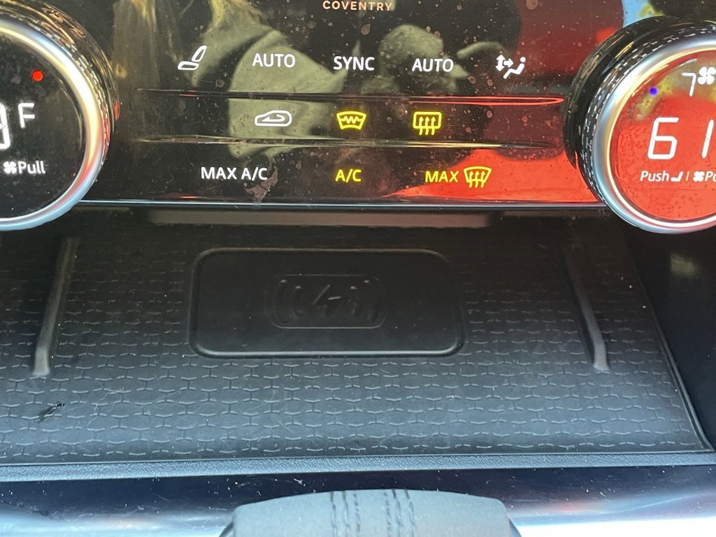 Used 2022 Jaguar XF R-Dynamic SE image 35