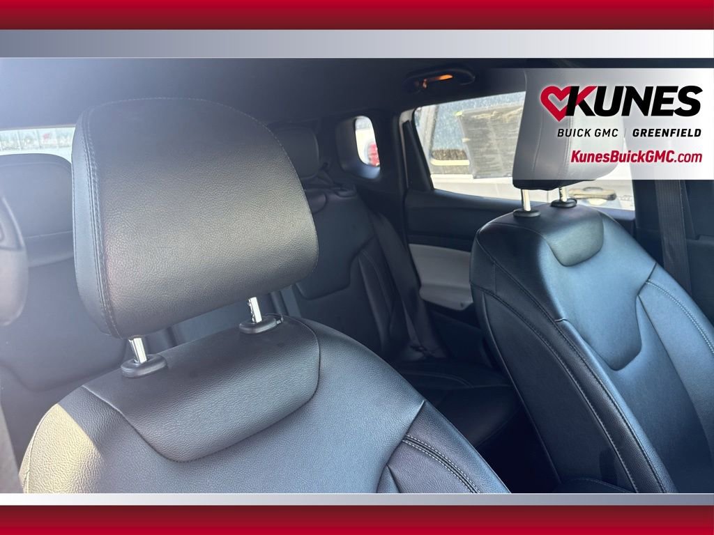 Used 2025 Jeep Compass Limited AWD/4WD image 39