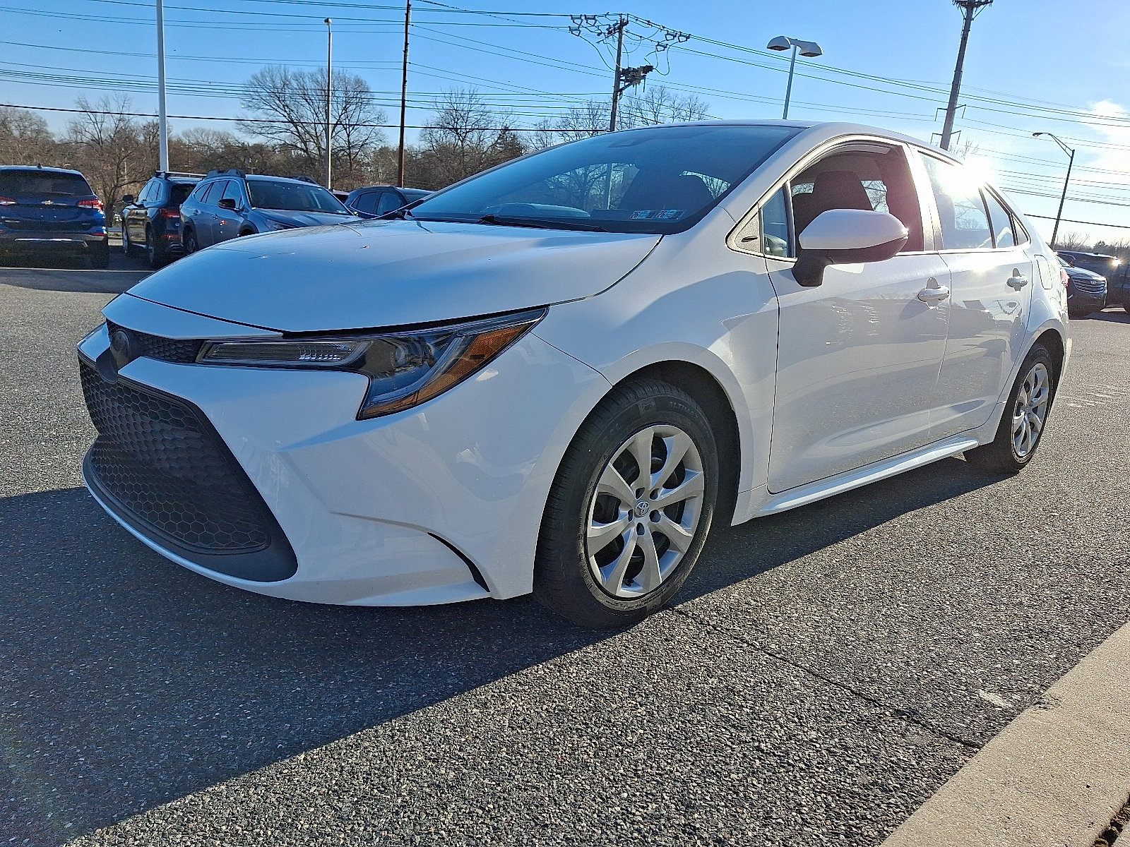 Used 2020 Toyota Corolla LE image 3