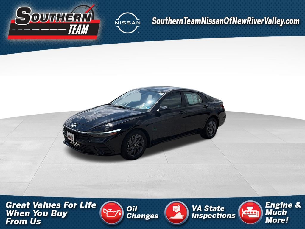 Used 2024 Hyundai Elantra SEL FWD 360° Tour