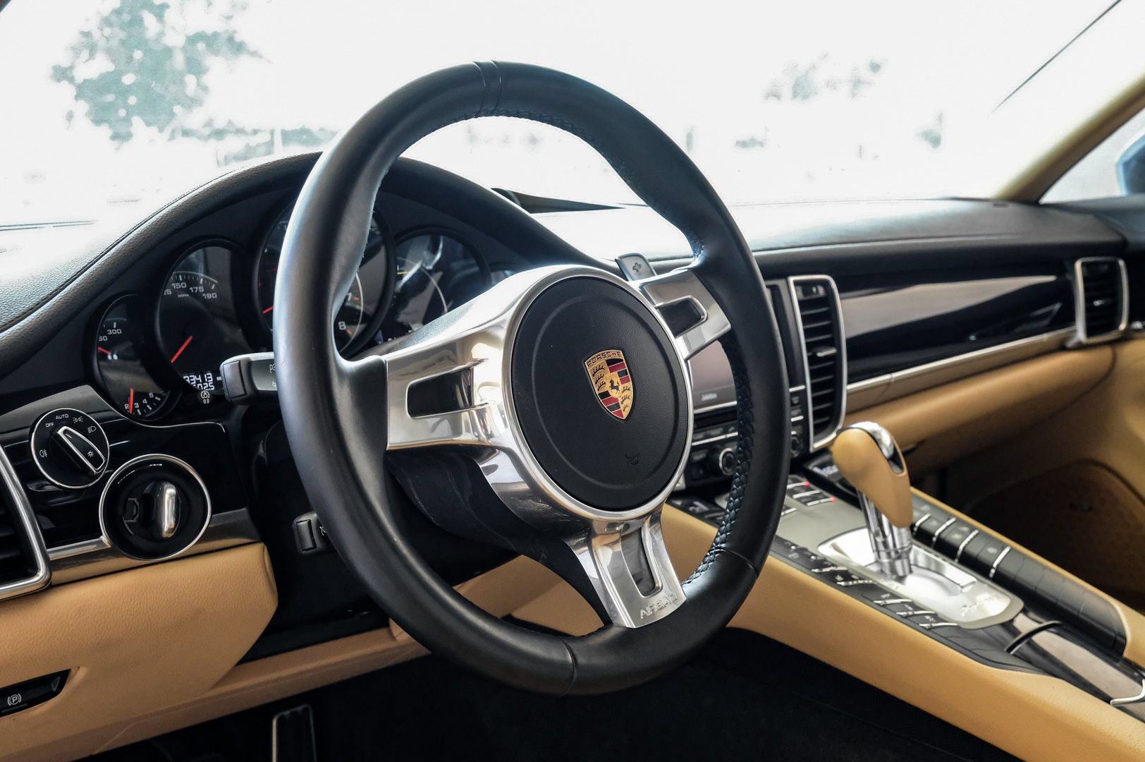 Used 2016 Porsche Panamera Edition w/ Premium Package Plus RWD image 15