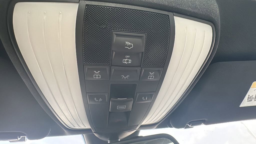 Used 2011 Mercedes-Benz E 350 Sedan image 32