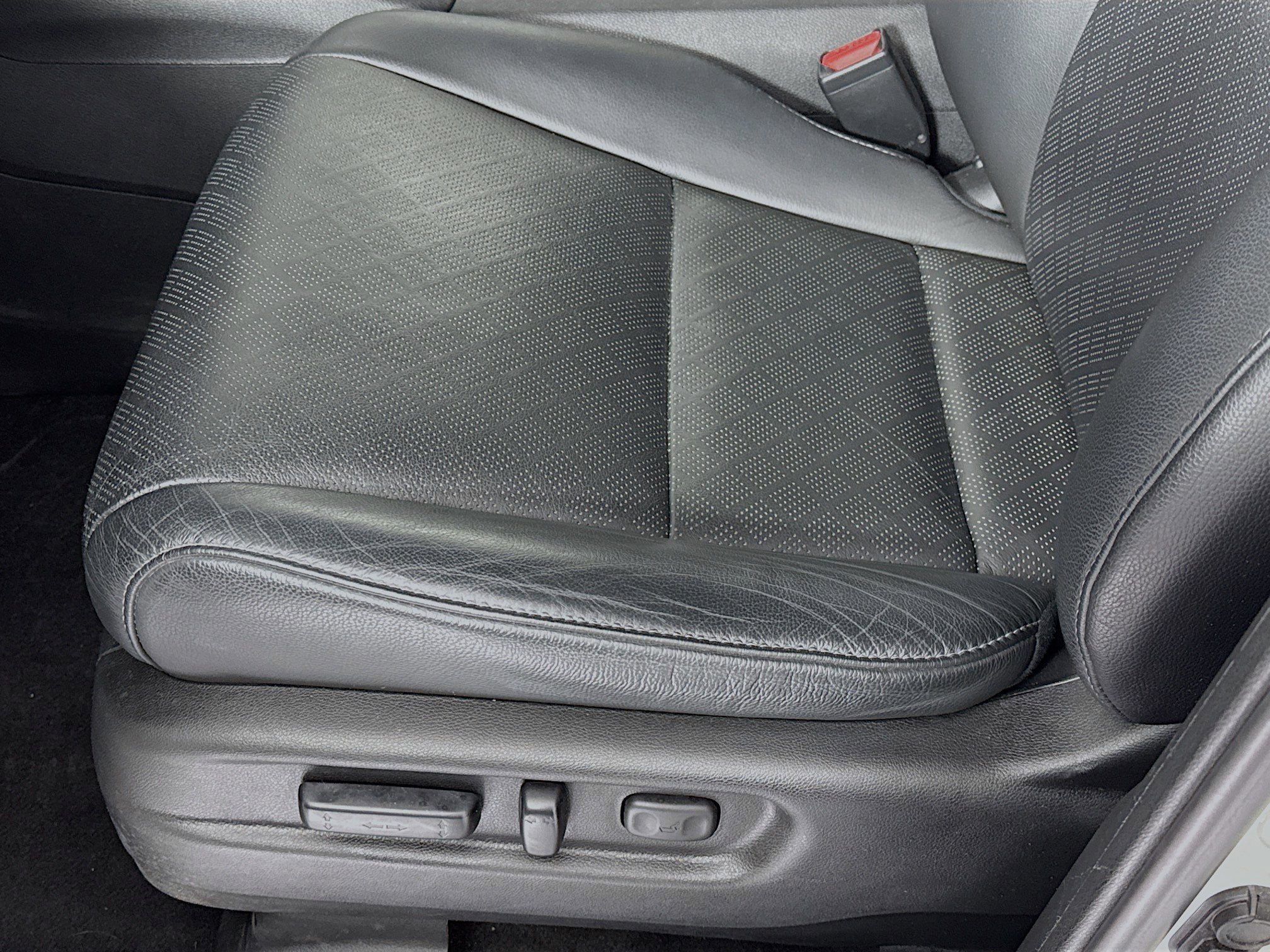 Certified 2019 Honda Passport Touring image 19