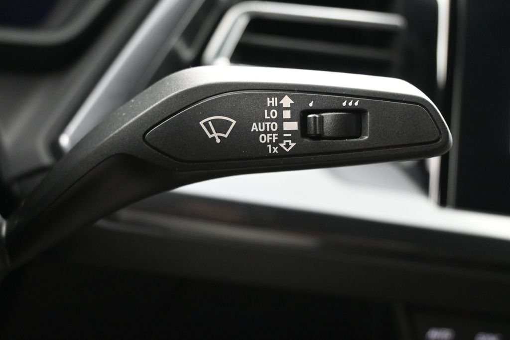 Used 2022 Audi Q4 e-tron Premium Plus w/ Premium Plus AWD/4WD image 21