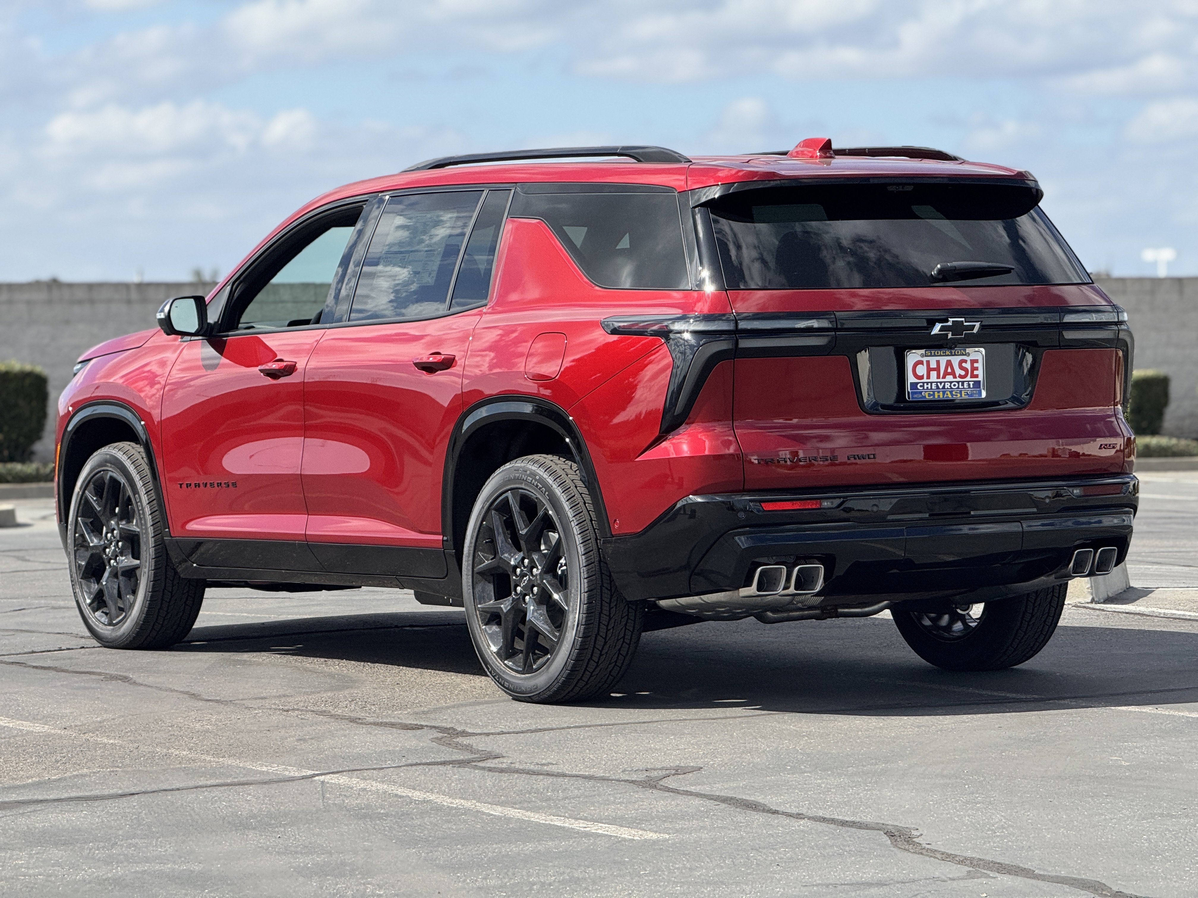 New 2026 Chevrolet Traverse RS w/ LPO, Floor Liner Package image 5