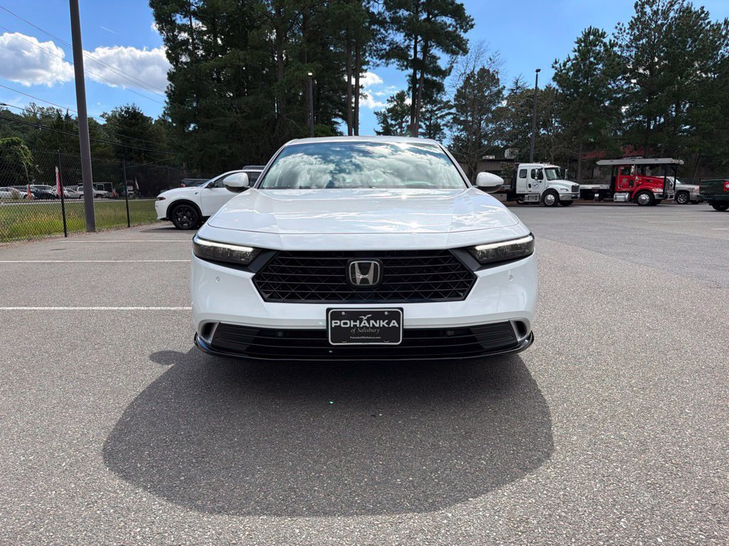 Certified 2025 Honda Accord Touring image 3