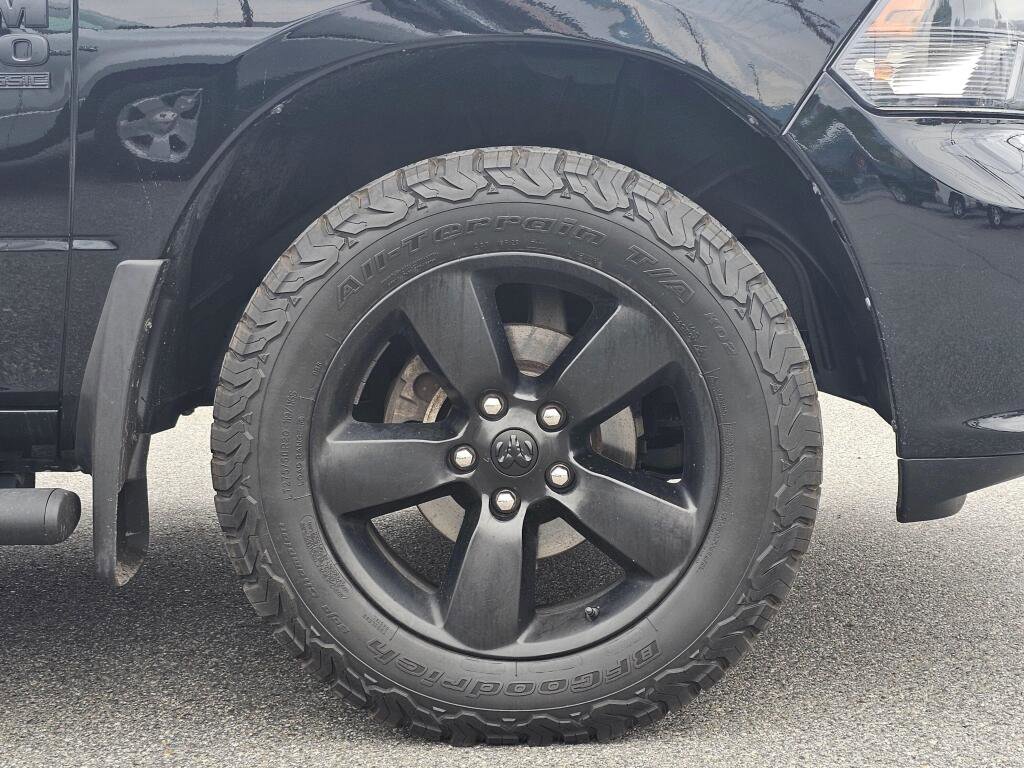 Used 2022 RAM 1500 Express w/ Wheel & Sound Group AWD/4WD image 9