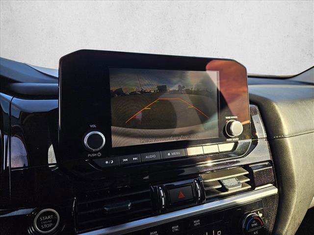 Used 2024 Nissan Pathfinder SV image 13