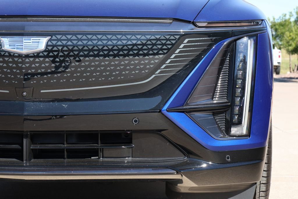 Certified 2025 Cadillac Lyriq Sport image 6