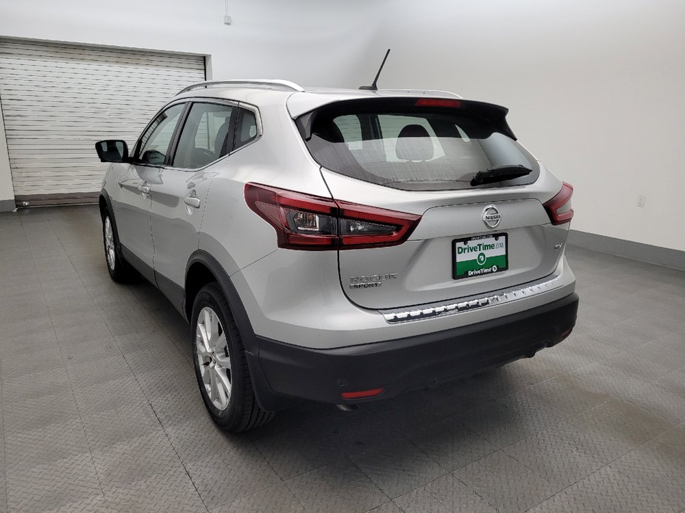 Used 2022 Nissan Rogue Sport SV w/ Technology Package FWD image 5