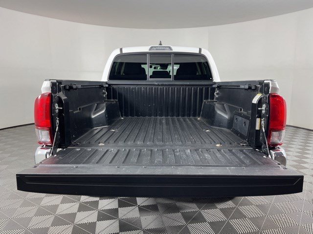 Used 2023 Toyota Tacoma SR5 RWD image 39