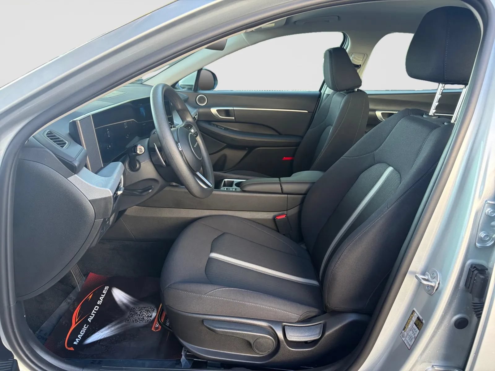 Used 2026 Hyundai Sonata Blue FWD image 12