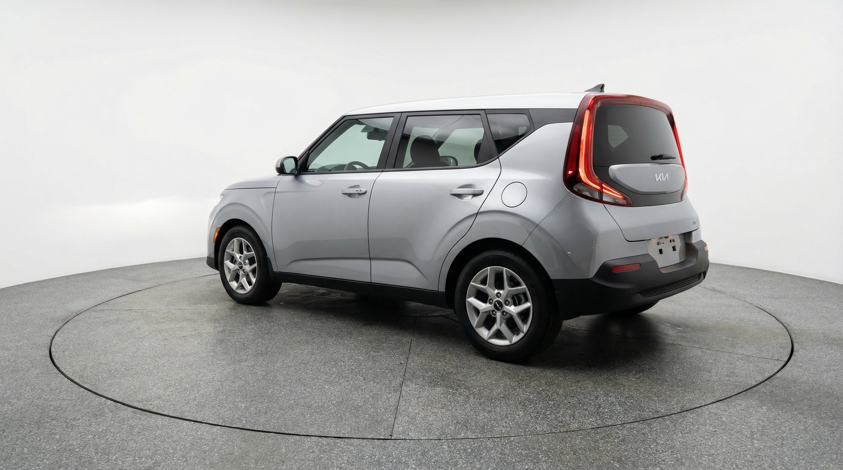 Used 2025 Kia Soul LX w/ LX Technology Package image 6