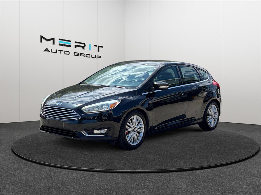Used 2015 Ford Focus Titanium FWD image 4