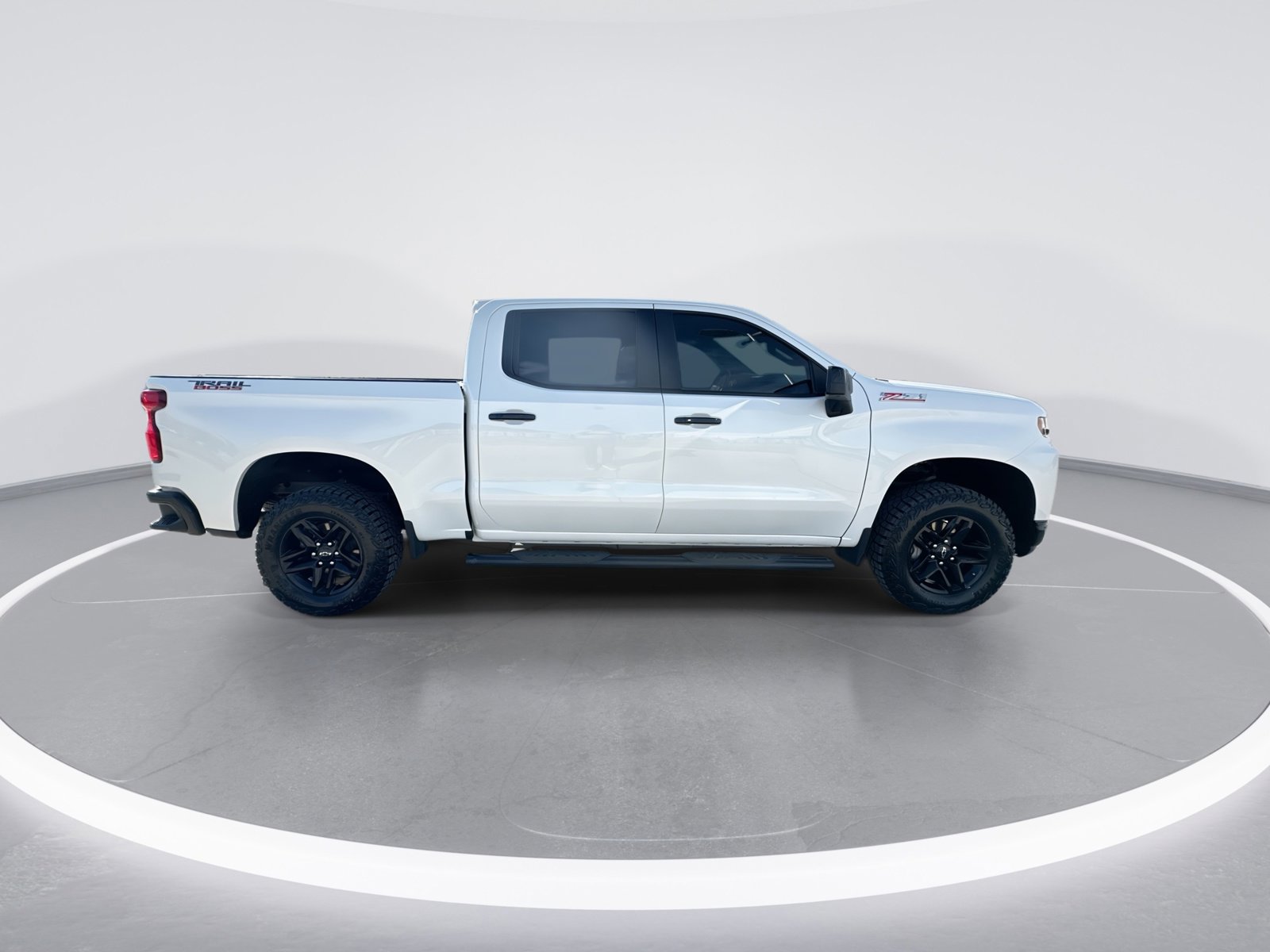 Used 2021 Chevrolet Silverado 1500 LT Trail Boss w/ Convenience Package II AWD/4WD image 9