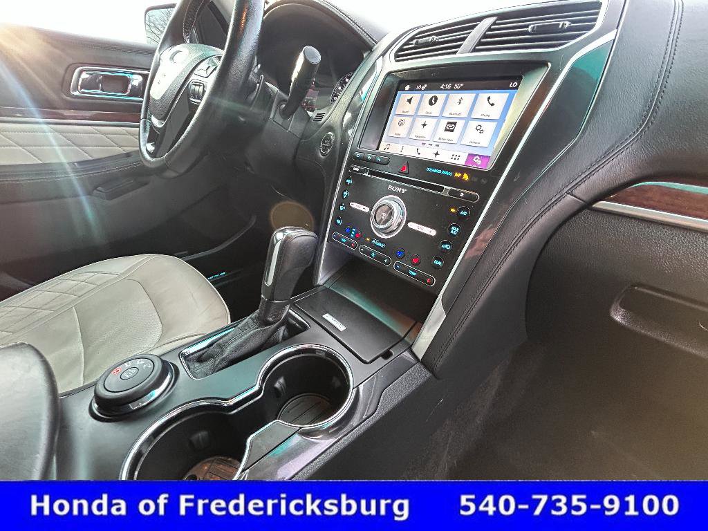 Used 2017 Ford Explorer Platinum image 22