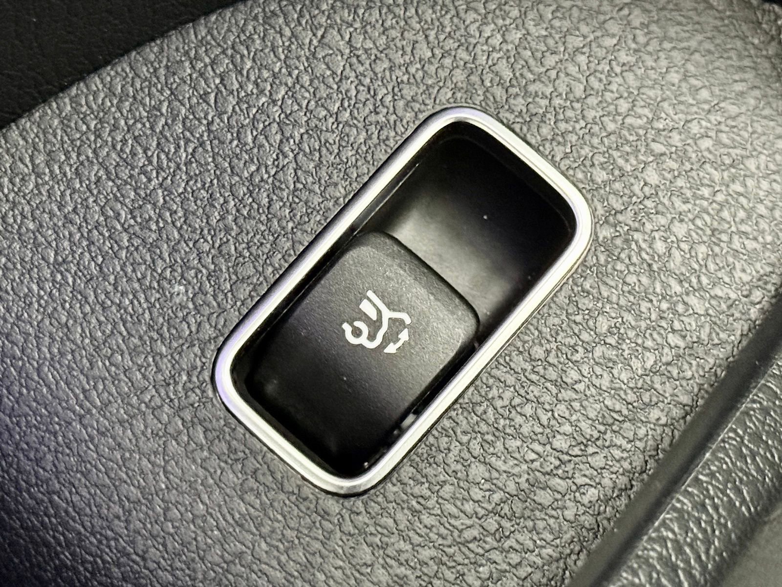 Used 2025 Mercedes-Benz GLE 450 4MATIC image 23