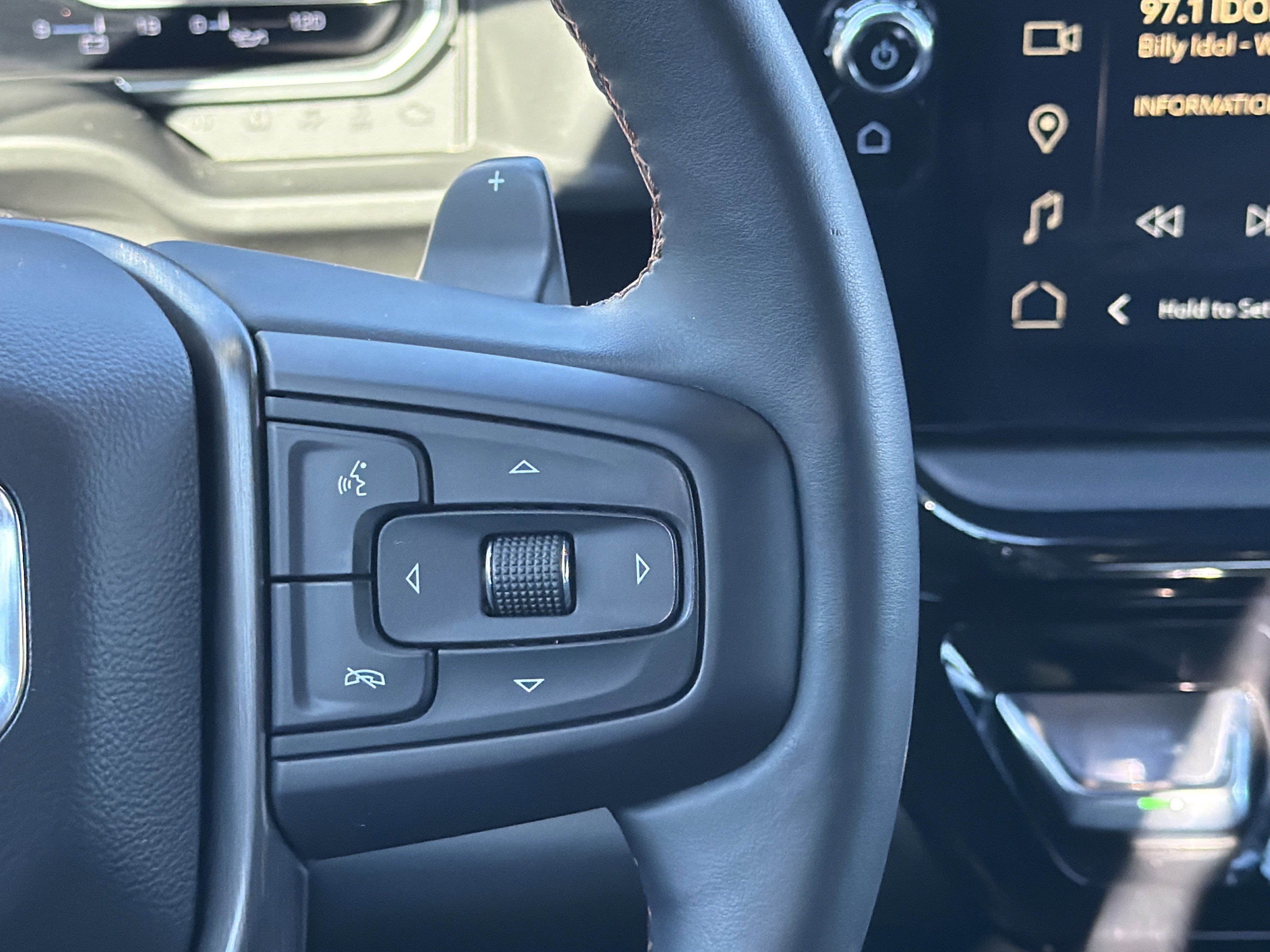 Used 2023 GMC Sierra 1500 AT4 w/ Technology Package image 24