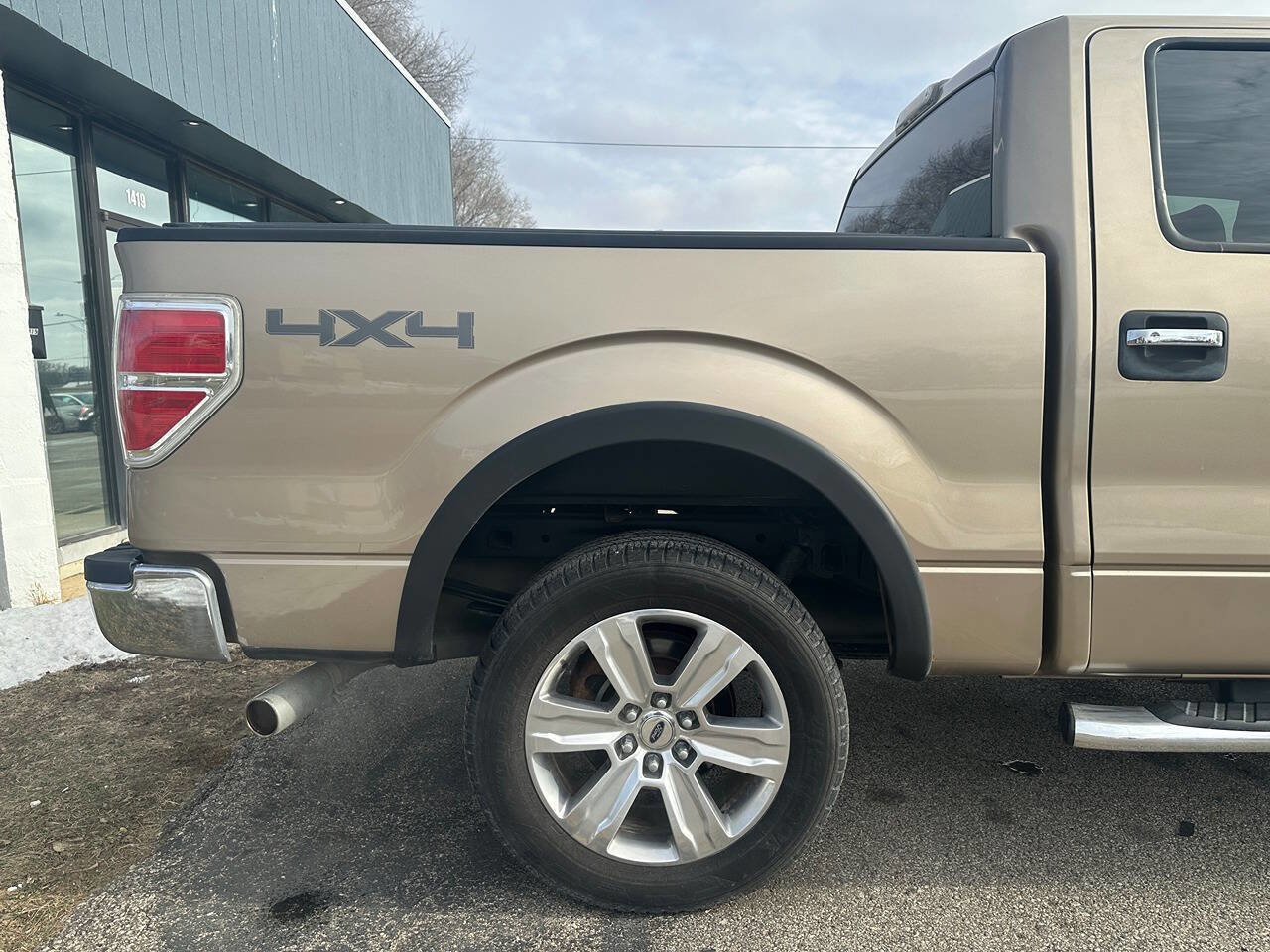 Used 2013 Ford F150 XLT w/ XLT Chrome Pkg image 7