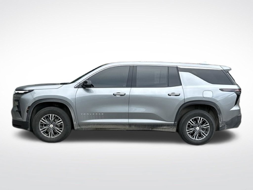 Used 2024 Chevrolet Traverse LS w/ LPO, Floor Liner Package FWD image 3