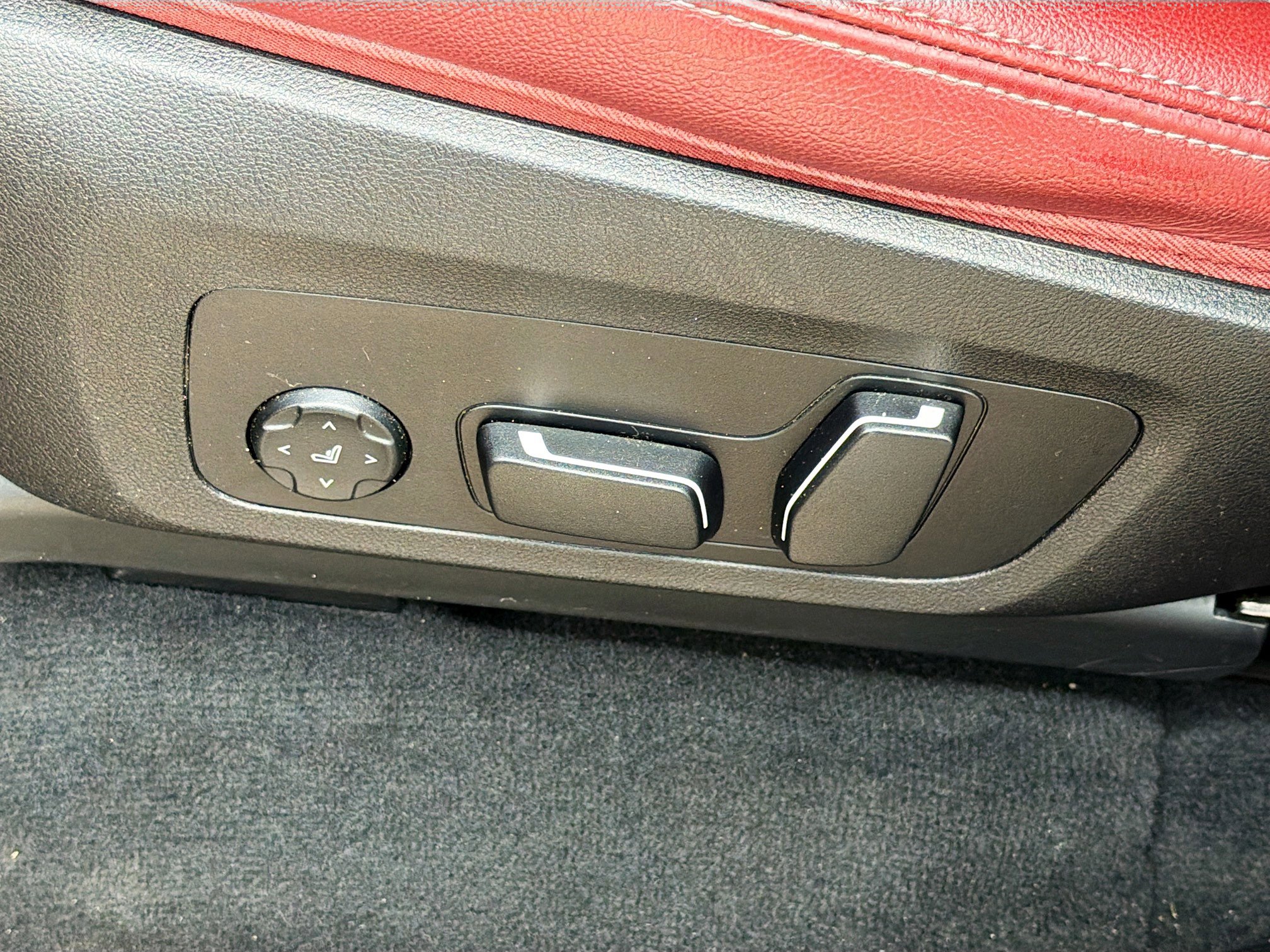 Used 2024 BMW X3 sDrive30i w/ Convenience Package image 24