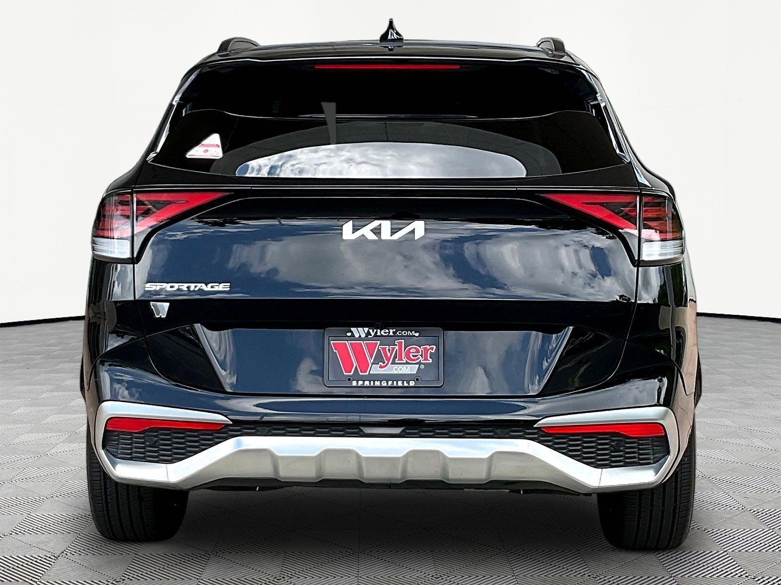 Used 2025 Kia Sportage SX FWD image 5