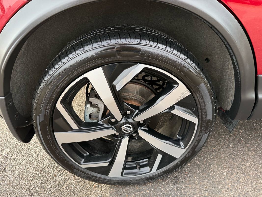 Used 2021 Nissan Rogue Sport SL w/ Premium Package image 12