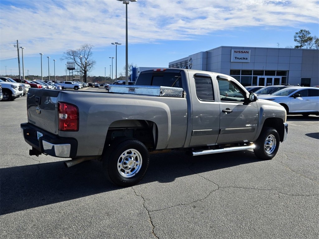 Used 2008 Chevrolet Silverado 2500 LT w/ 2LT Convenience Package image 10