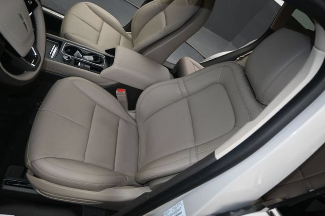 Used 2024 Lincoln Corsair Reserve FWD image 9