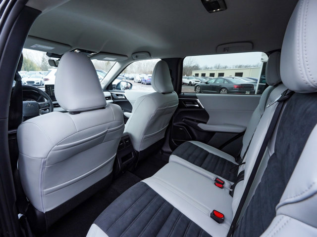 New 2026 Mitsubishi Outlander SE AWD/4WD image 36