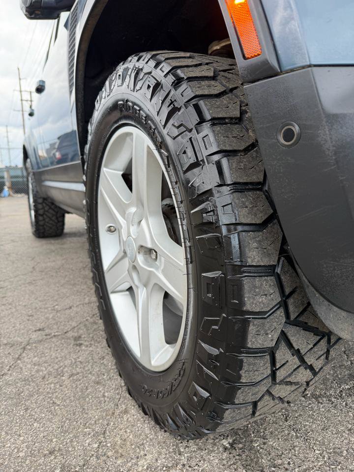 Used 2020 Land Rover Defender 110 HSE AWD/4WD image 14