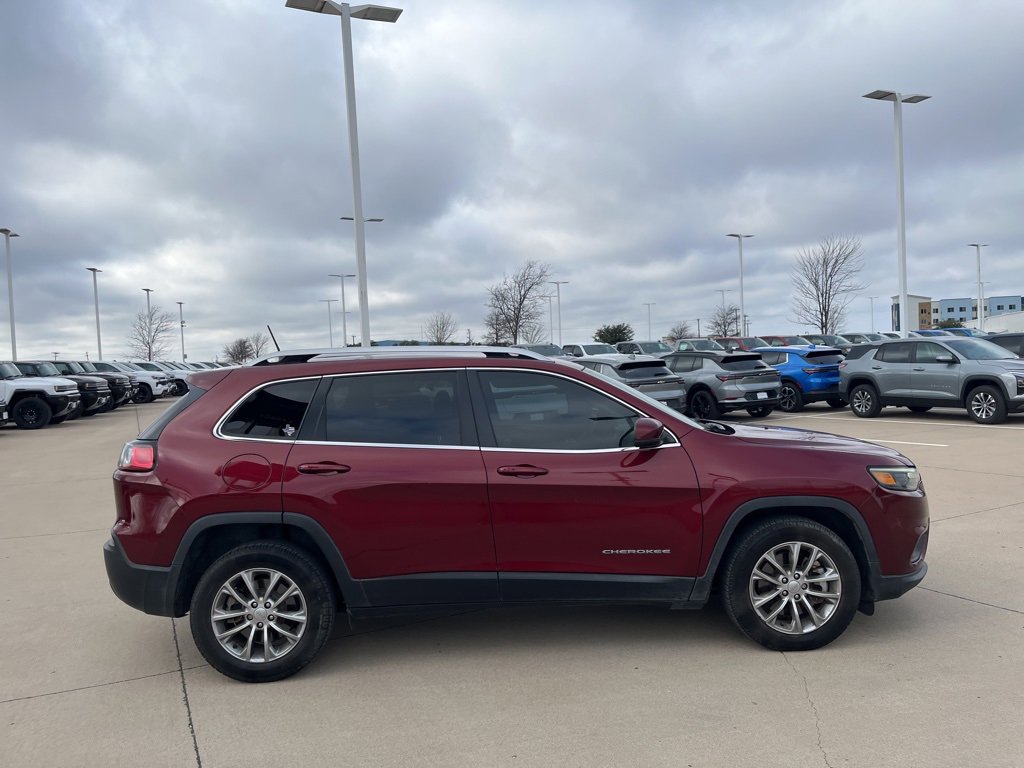 Used 2021 Jeep Cherokee Latitude Lux w/ Comfort/Convenience Group image 6