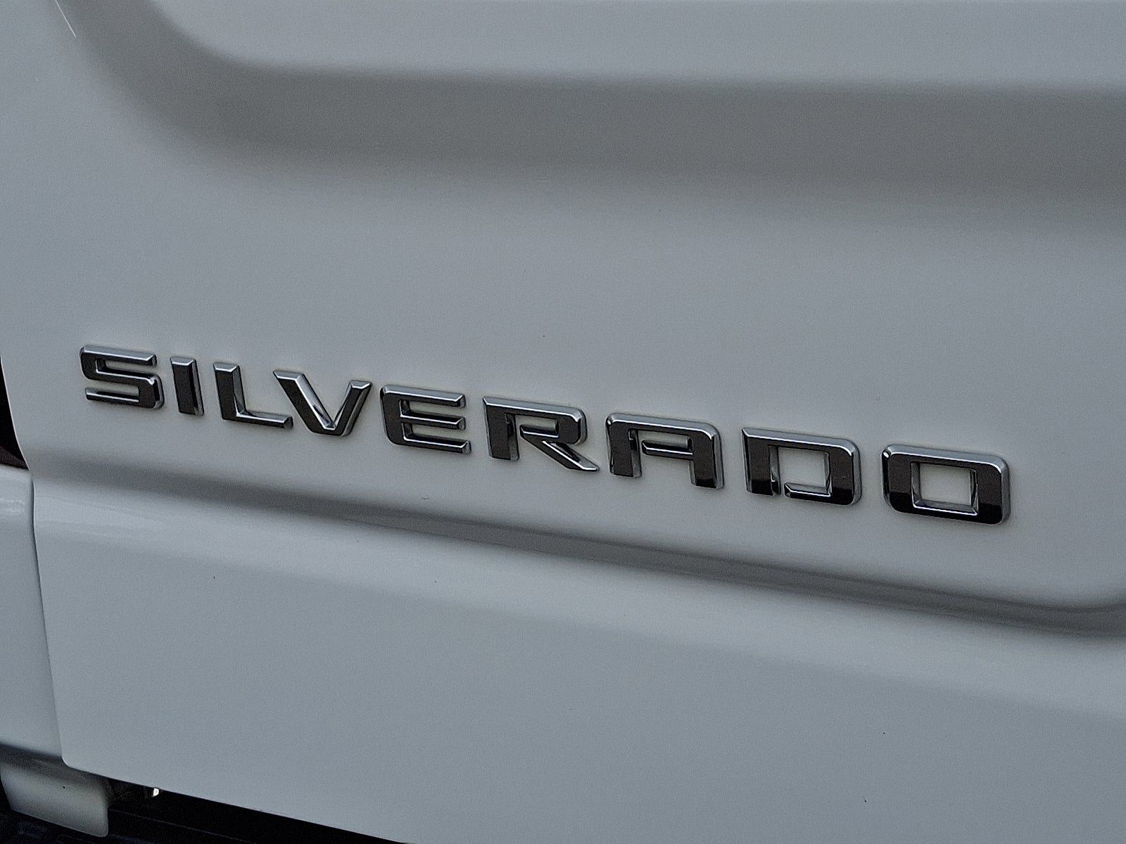 Used 2024 Chevrolet Silverado 1500 ZR2 w/ Technology Package AWD/4WD image 29